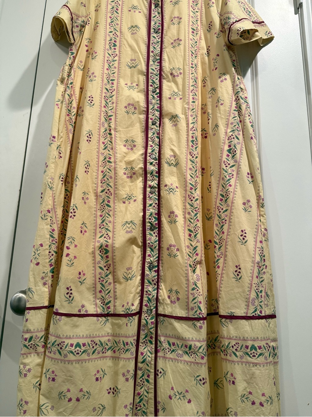 entro Pale Yellow Floral Midi Dress with Pink Trim - Picture 3 of 10